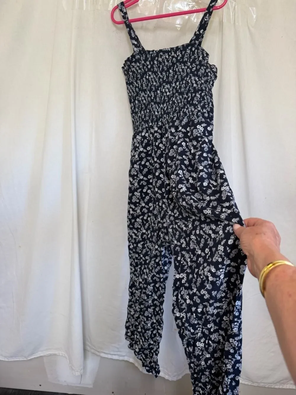 Aqua Girls Blue White Floral Print Smocked Sleeveless Jumpsuit Size L